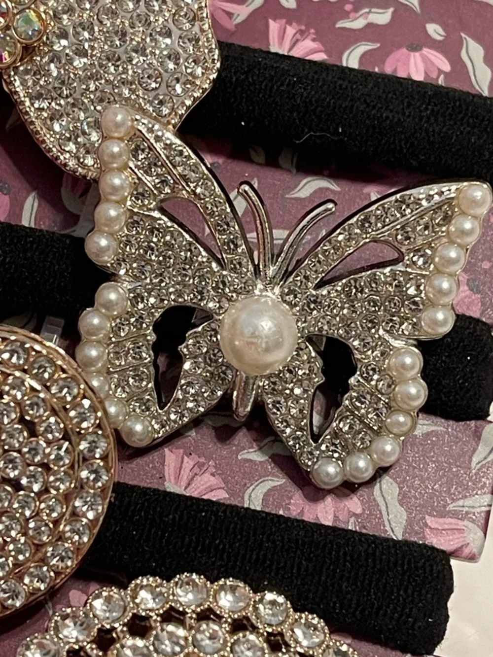 NEW nOir Faux Rhinestone, Pearl and Gold Hair Ties Set
